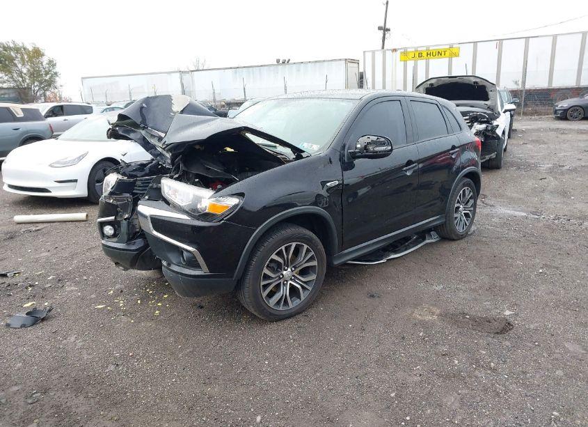 Photo 2 of 2017 Mitsubishi Outlander SPORT 2.4 SE (VIN JA4AR3AW1HZ022704)