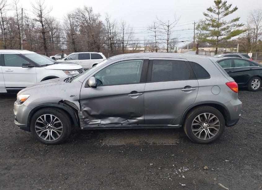 Photo 14 of 2018 Mitsubishi Outlander SPORT 2.4 SE (VIN JA4AR3AW2JU001749)