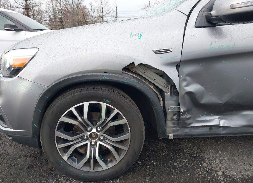 Photo 17 of 2018 Mitsubishi Outlander SPORT 2.4 SE (VIN JA4AR3AW2JU001749)