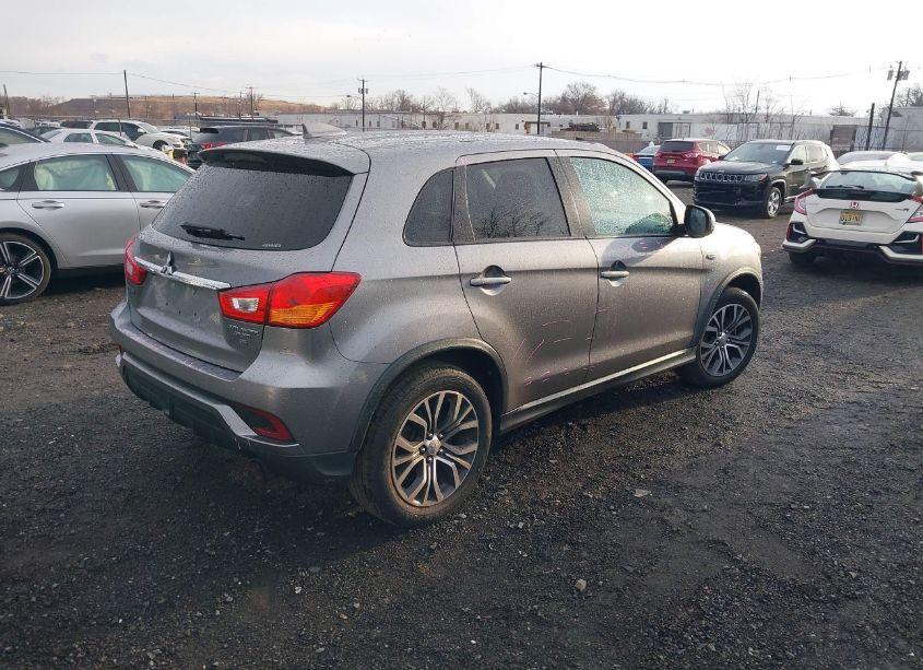 Photo 4 of 2018 Mitsubishi Outlander SPORT 2.4 SE (VIN JA4AR3AW2JU001749)