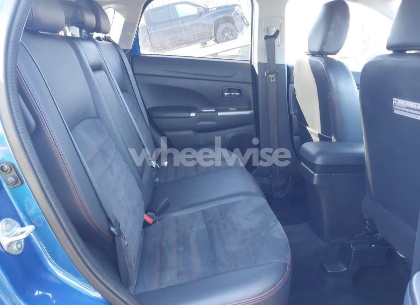 Photo 8 of 2018 Mitsubishi Outlander SPORT 2.4 SE (VIN JA4AR3AW2JZ034012)