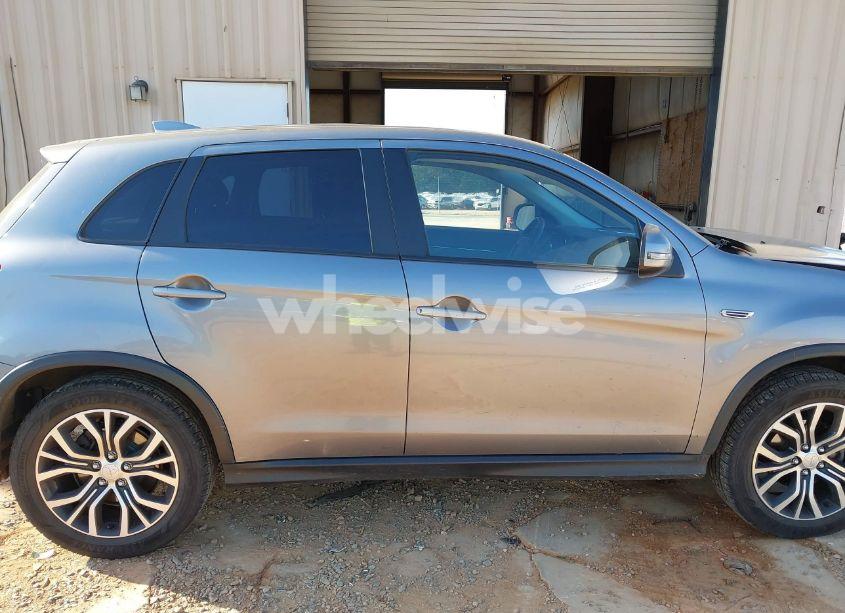 Photo 13 of 2018 Mitsubishi Outlander SPORT 2.4 SE (VIN JA4AR3AW4JU006449)