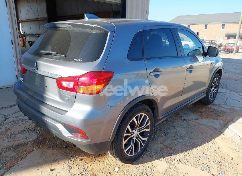 Photo 4 of 2018 Mitsubishi Outlander SPORT 2.4 SE (VIN JA4AR3AW4JU006449)
