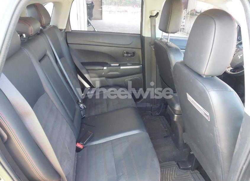 Photo 8 of 2018 Mitsubishi Outlander SPORT 2.4 SE (VIN JA4AR3AW4JU006449)