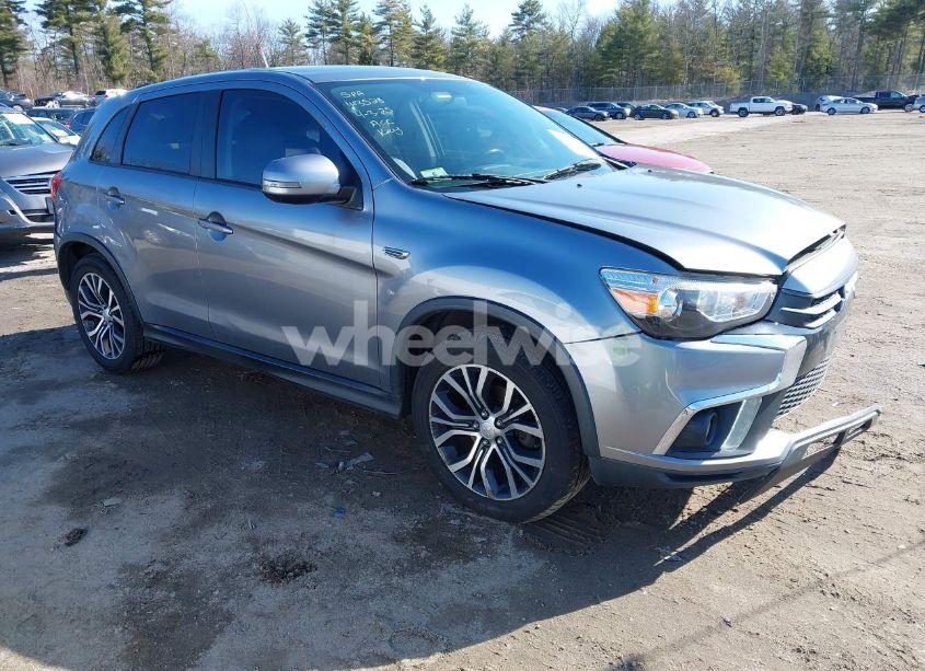 2018 Mitsubishi Outlander SPORT 2.4 SE (VIN JA4AR3AW4JZ034691) main photo