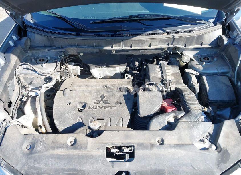 Photo 10 of 2018 Mitsubishi Outlander SPORT 2.4 SE (VIN JA4AR3AW4JZ034691)