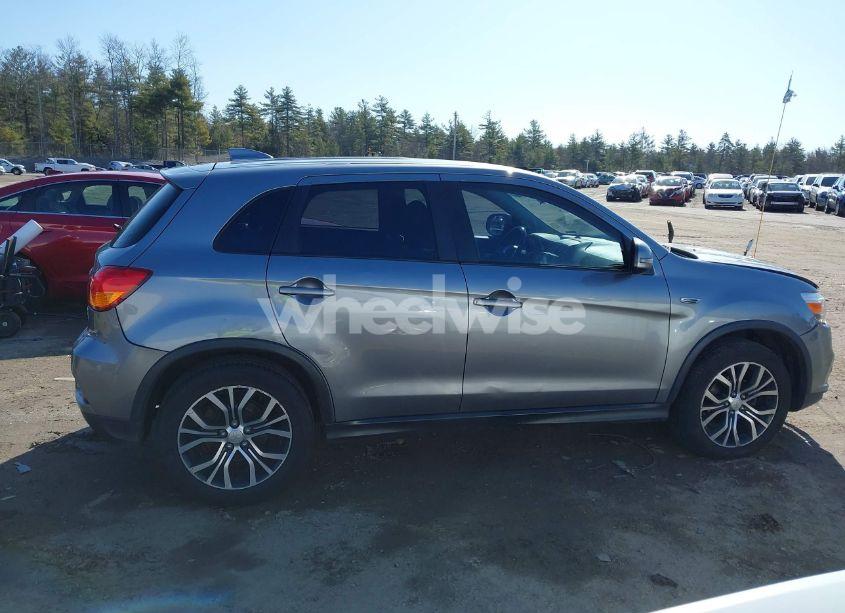 Photo 14 of 2018 Mitsubishi Outlander SPORT 2.4 SE (VIN JA4AR3AW4JZ034691)