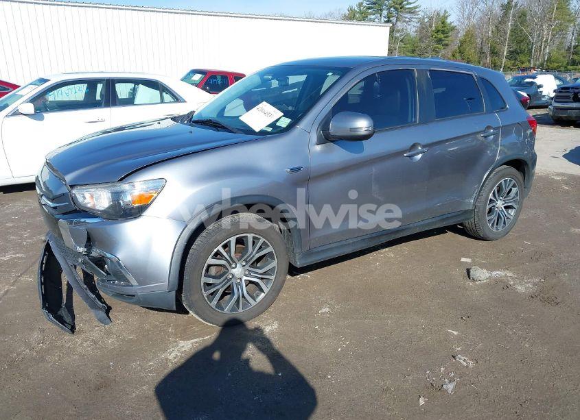 Photo 2 of 2018 Mitsubishi Outlander SPORT 2.4 SE (VIN JA4AR3AW4JZ034691)