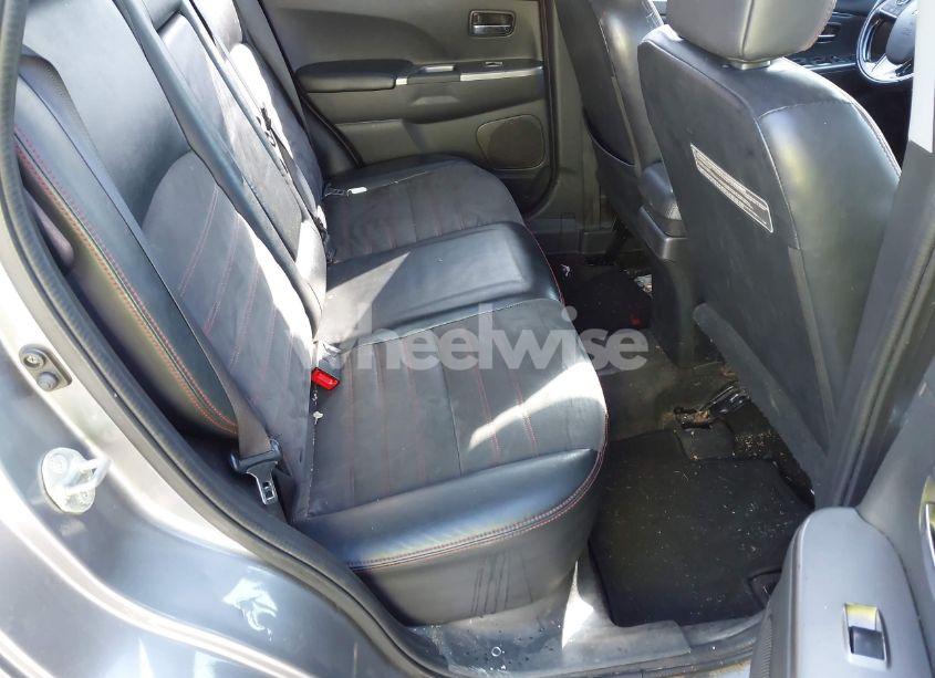 Photo 8 of 2018 Mitsubishi Outlander SPORT 2.4 SE (VIN JA4AR3AW4JZ034691)