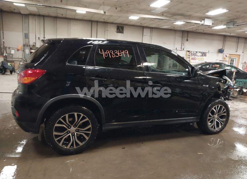 Photo 14 of 2018 Mitsubishi Outlander SPORT 2.4 SE (VIN JA4AR3AW5JU025320)