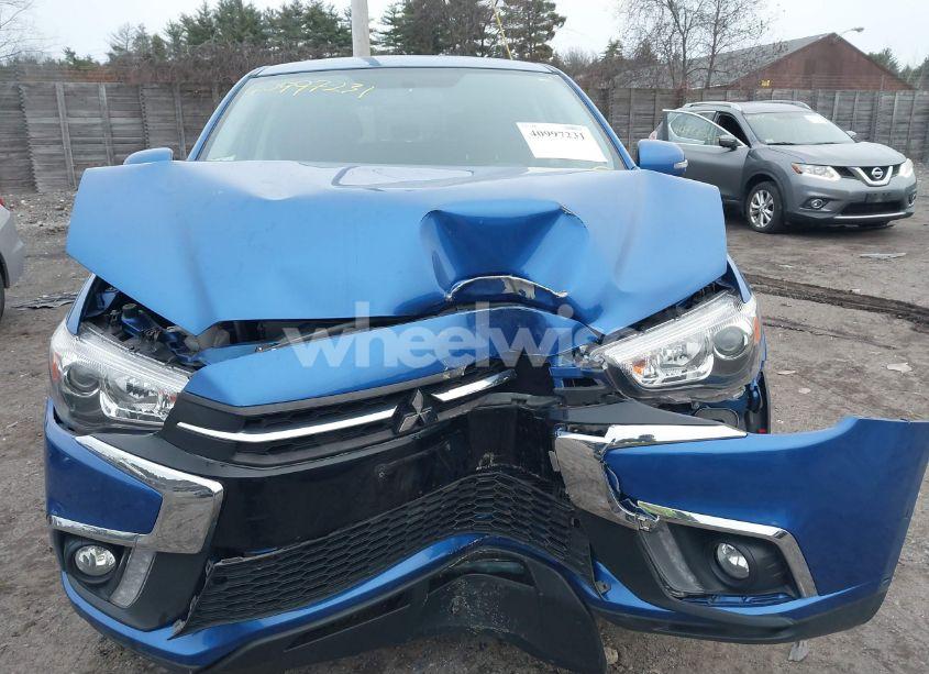 Photo 6 of 2018 Mitsubishi Outlander SPORT 2.4 SE (VIN JA4AR3AW8JZ004867)