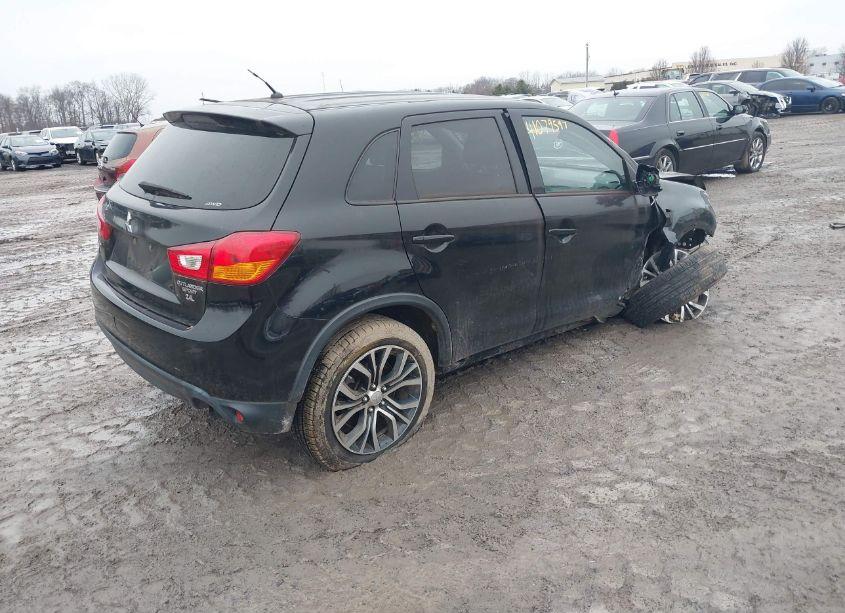 Photo 4 of 2016 Mitsubishi Outlander SPORT 2.4 ES (VIN JA4AR3AWXGZ030864)