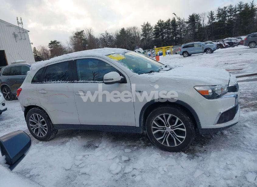 Photo 13 of 2017 Mitsubishi Outlander SPORT 2.4 SE (VIN JA4AR3AWXHZ022278)