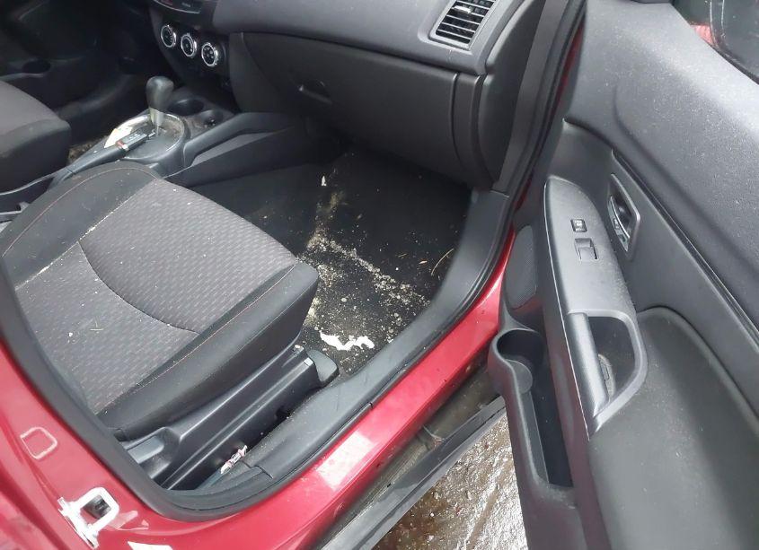 Photo 5 of 2017 Mitsubishi Outlander SPORT 2.4 SE (VIN JA4AR3AWXHZ023981)