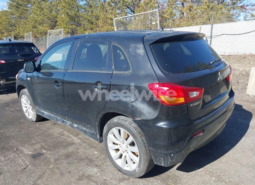 Photo 3 of 2011 Mitsubishi Outlander SPORT SE (VIN JA4AR4AU0BZ000205)