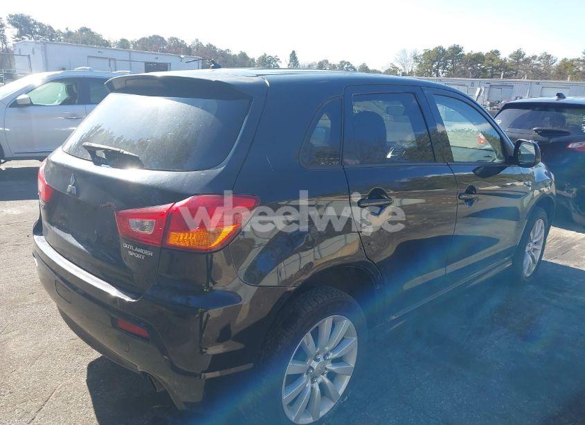 Photo 4 of 2011 Mitsubishi Outlander SPORT SE (VIN JA4AR4AU0BZ000205)