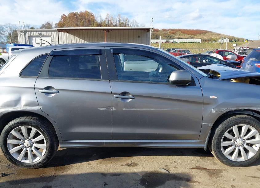 Photo 13 of 2011 Mitsubishi Outlander SPORT SE (VIN JA4AR4AU0BZ006263)