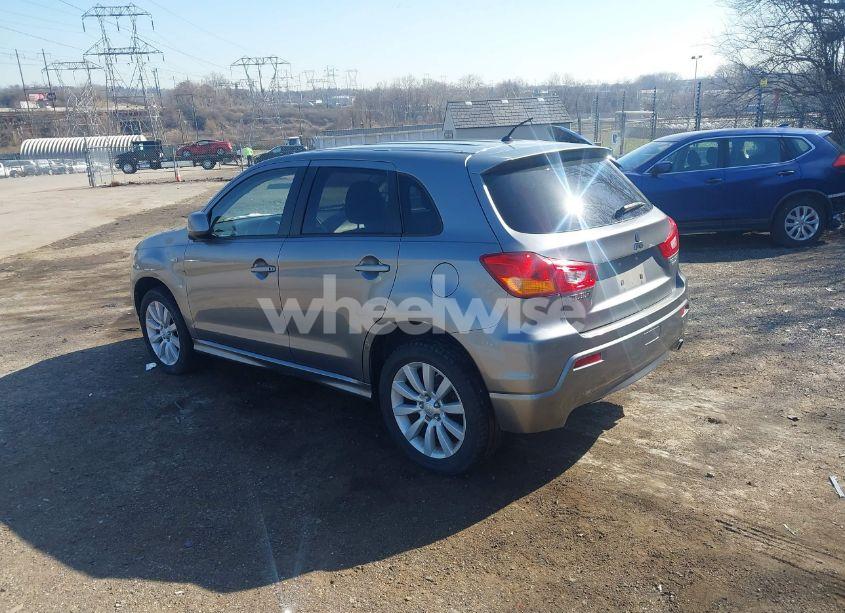 Photo 3 of 2011 Mitsubishi Outlander SPORT SE (VIN JA4AR4AU0BZ006540)