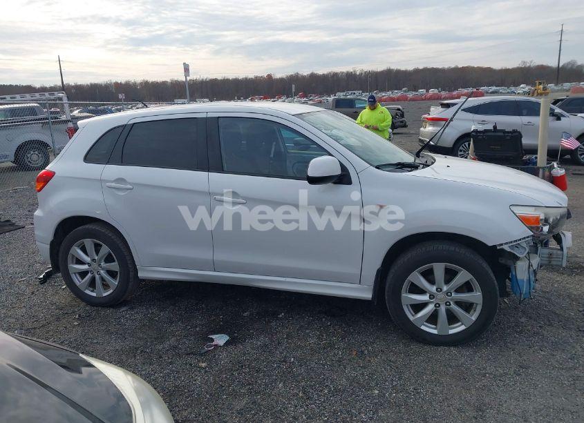 Photo 14 of 2012 Mitsubishi Outlander SPORT SE (VIN JA4AR4AU0CZ004384)