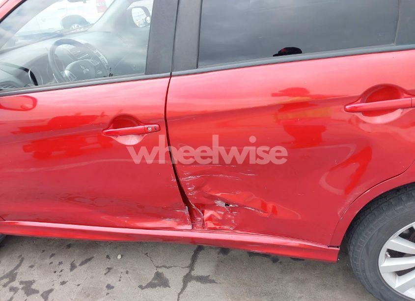 Photo 6 of 2011 Mitsubishi Outlander SPORT SE (VIN JA4AR4AU1BZ024576)