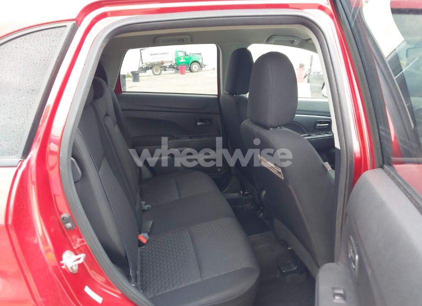 Photo 8 of 2011 Mitsubishi Outlander SPORT SE (VIN JA4AR4AU1BZ024576)