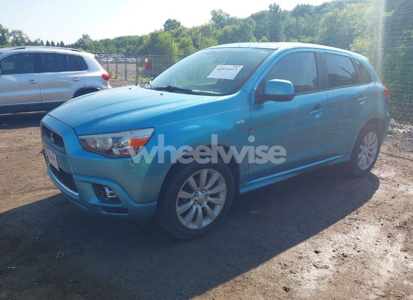 Photo 2 of 2011 Mitsubishi Outlander SPORT SE (VIN JA4AR4AU3BZ014082)