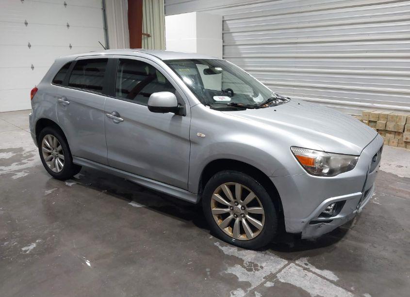 2011 Mitsubishi Outlander SPORT SE (VIN JA4AR4AU4BZ011109) main photo
