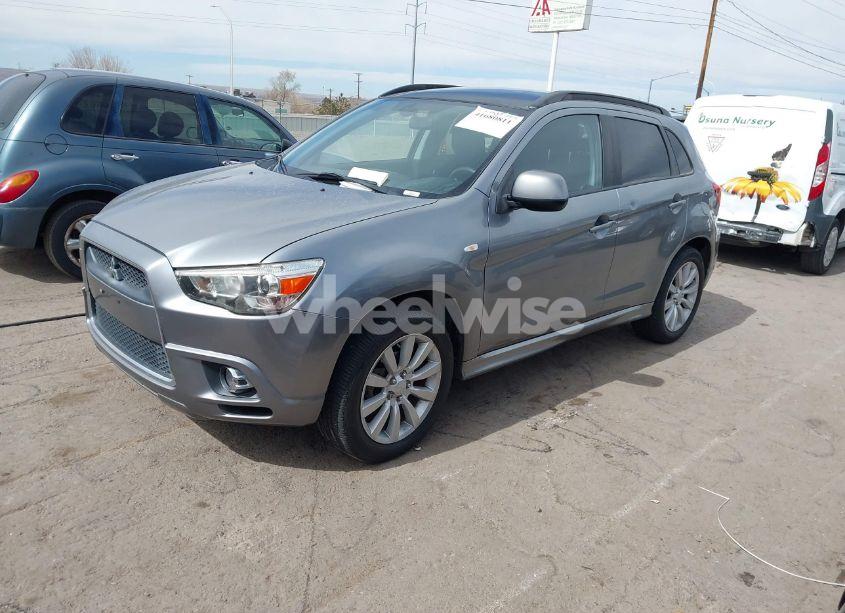 Photo 2 of 2011 Mitsubishi Outlander SPORT SE (VIN JA4AR4AU4BZ013023)