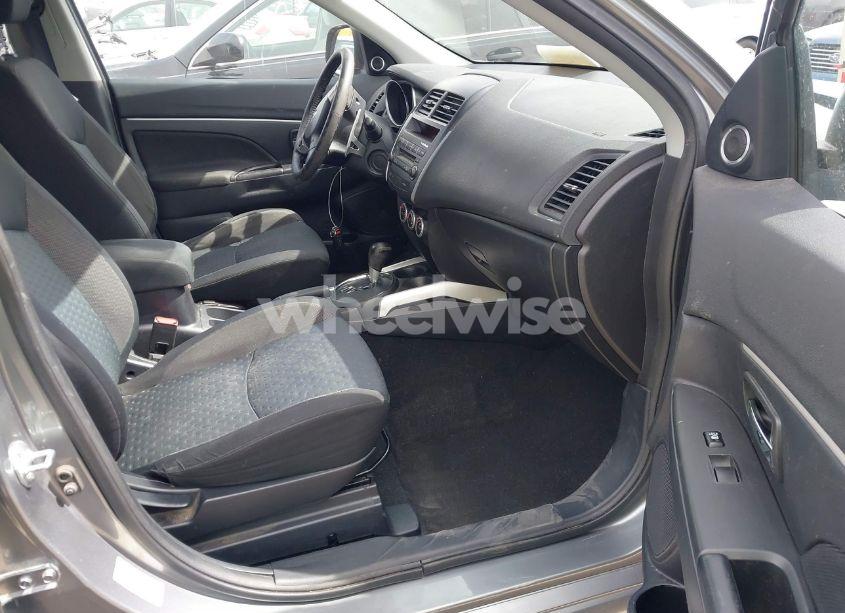 Photo 5 of 2011 Mitsubishi Outlander SPORT SE (VIN JA4AR4AU4BZ013023)