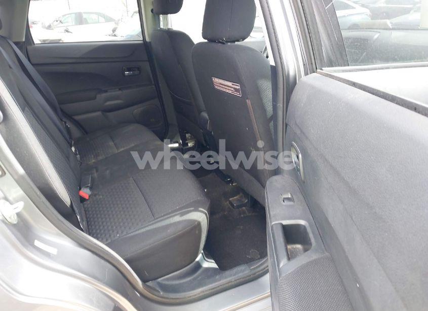 Photo 8 of 2011 Mitsubishi Outlander SPORT SE (VIN JA4AR4AU4BZ013023)