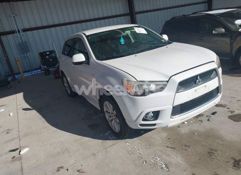 2011 Mitsubishi Outlander SPORT SE (VIN JA4AR4AU4BZ015340) main photo