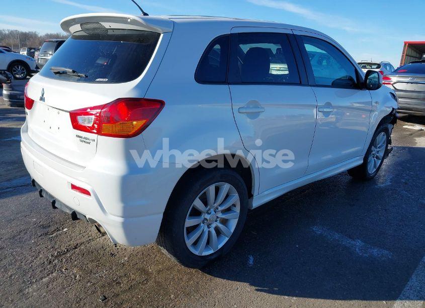 Photo 4 of 2011 Mitsubishi Outlander SPORT SE (VIN JA4AR4AU4BZ024801)