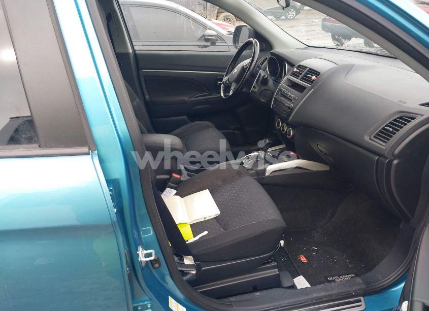 Photo 5 of 2011 Mitsubishi Outlander SPORT SE (VIN JA4AR4AU5BZ018814)