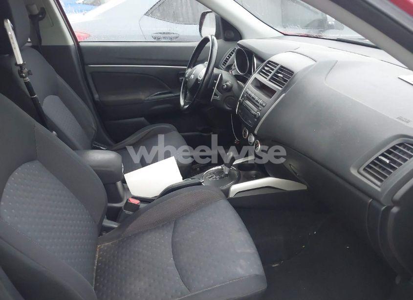 Photo 5 of 2011 Mitsubishi Outlander SPORT SE (VIN JA4AR4AU7BZ000458)