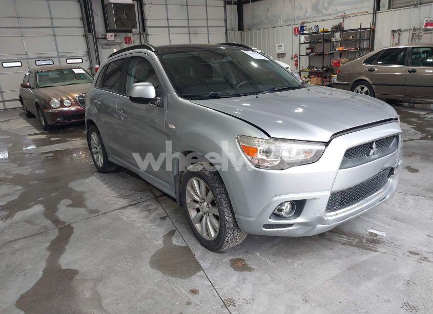 2011 Mitsubishi Outlander SPORT SE (VIN JA4AR4AU8BZ001294) main photo