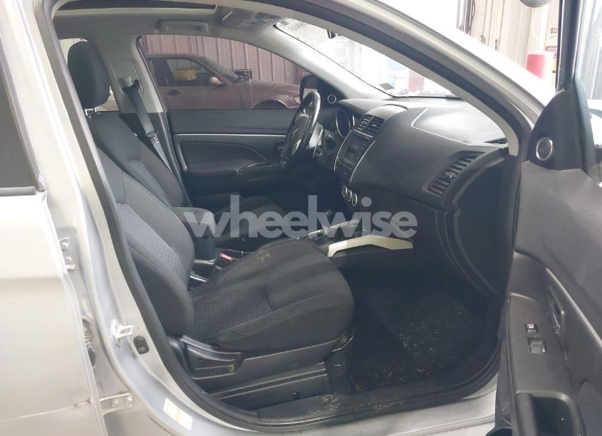 Photo 5 of 2011 Mitsubishi Outlander SPORT SE (VIN JA4AR4AU8BZ001294)