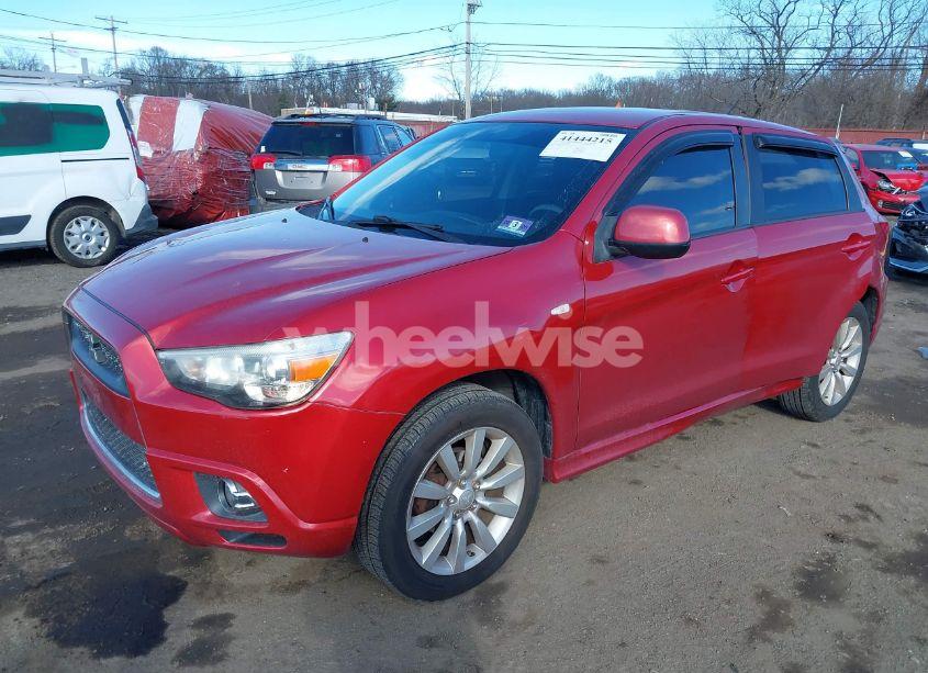 Photo 2 of 2011 Mitsubishi Outlander SPORT SE (VIN JA4AR4AU8BZ009900)