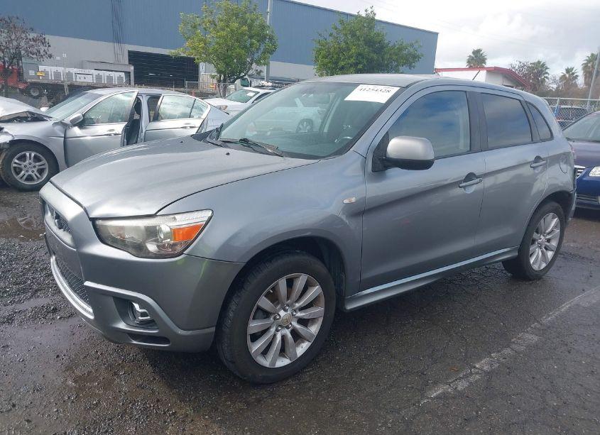 Photo 2 of 2011 Mitsubishi Outlander SPORT SE (VIN JA4AR4AU8BZ020153)