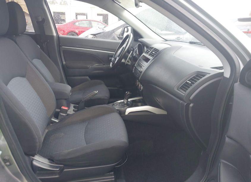 Photo 5 of 2011 Mitsubishi Outlander SPORT SE (VIN JA4AR4AU8BZ020153)