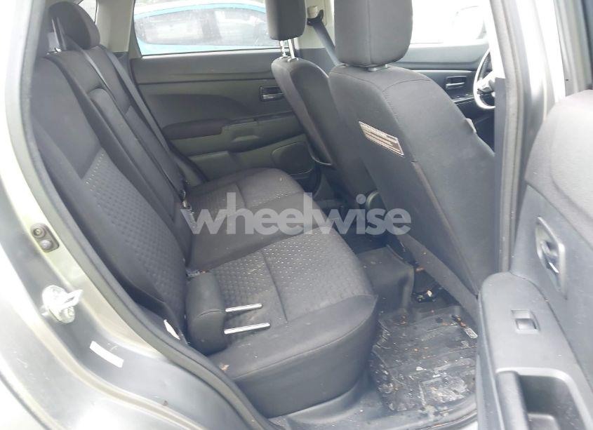 Photo 8 of 2011 Mitsubishi Outlander SPORT SE (VIN JA4AR4AU9BZ006097)