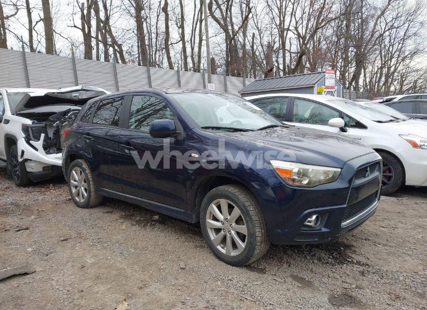 2012 Mitsubishi Outlander (VIN JA4AR4AU9C0010060) main photo