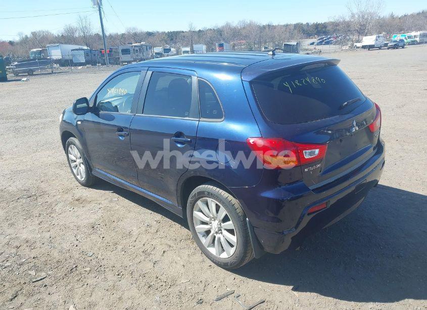 Photo 3 of 2011 Mitsubishi Outlander SPORT SE (VIN JA4AR4AUXBZ015424)