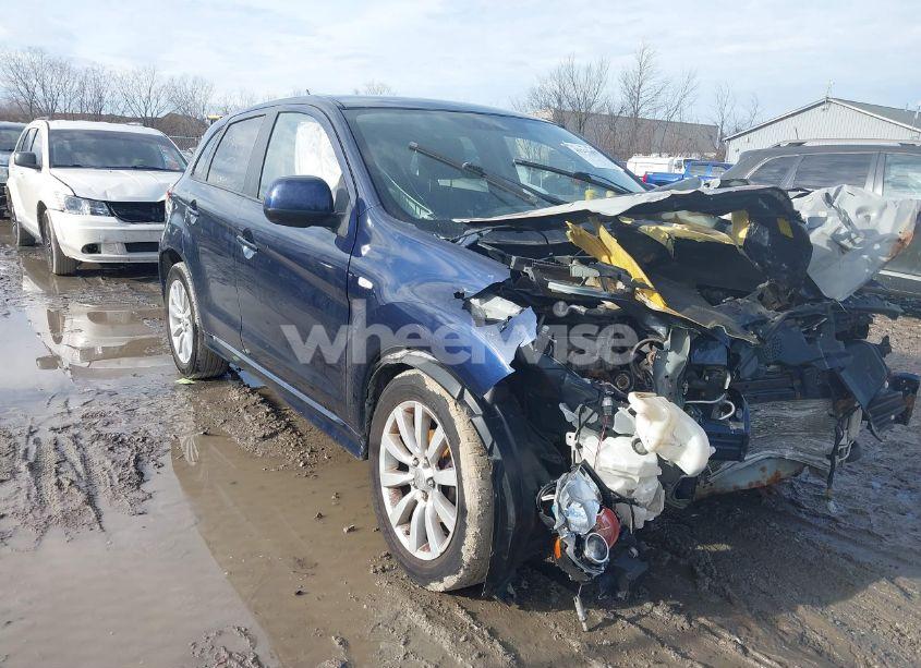 2011 Mitsubishi Outlander SPORT SE (VIN JA4AR4AUXBZ019702) main photo