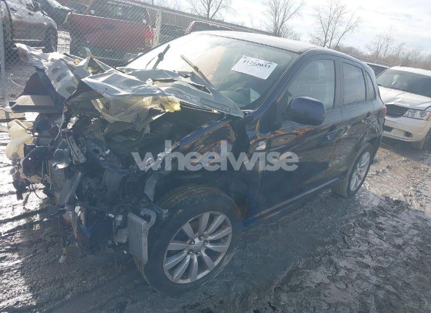 Photo 2 of 2011 Mitsubishi Outlander SPORT SE (VIN JA4AR4AUXBZ019702)