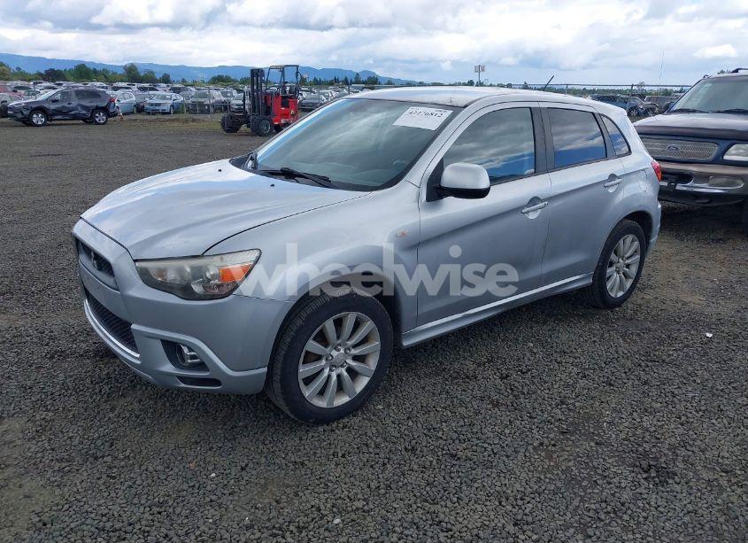 Photo 2 of 2011 Mitsubishi Outlander SPORT SE (VIN JA4AR4AUXBZ023927)