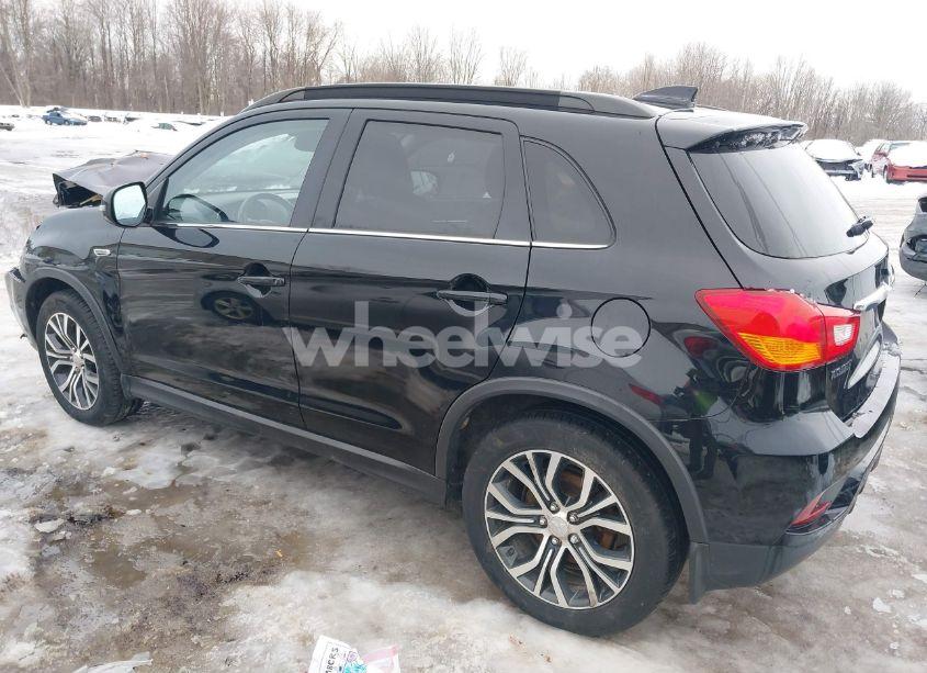 Photo 3 of 2018 Mitsubishi Outlander SPORT 2.4 SEL (VIN JA4AR4AW3JU003581)