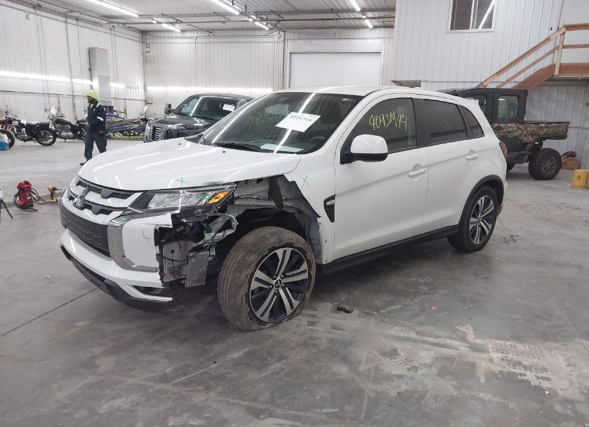 Photo 2 of 2021 Mitsubishi Outlander SPORT 2.0 ES (VIN JA4ARUAU0MU001063)