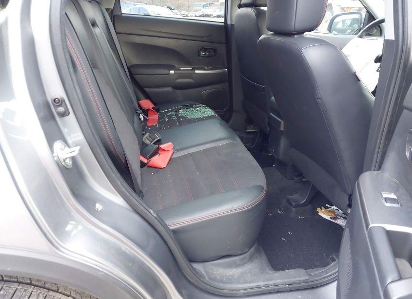 Photo 8 of 2023 Mitsubishi Outlander SPORT 2.0 SE AWC (VIN JA4ARUAU0PU013590)