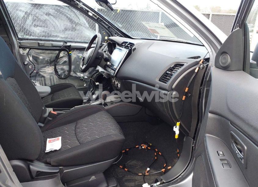 Photo 5 of 2024 Mitsubishi Outlander SPORT 2.0 TRAIL EDITION (VIN JA4ARUAU0RU005461)