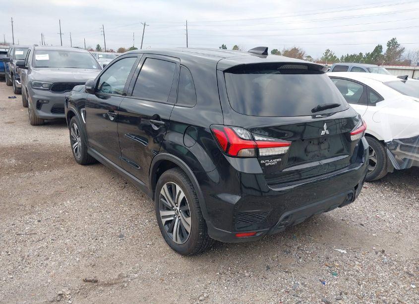 Photo 3 of 2024 Mitsubishi Outlander SPORT 2.0 ES AWC/2.0 LE AWC/2.0 RALLIART AWC/2.0 S AWC/2.0 SE AWC (VIN JA4ARUAU0RU018808)